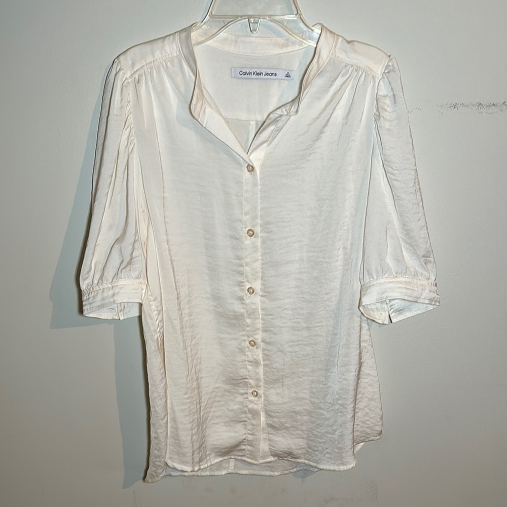 Calvin Klein Ivory Notched Collar Cuffed Sleeve Button Down Shirt
